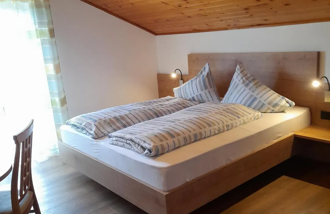 Haus Evi-1